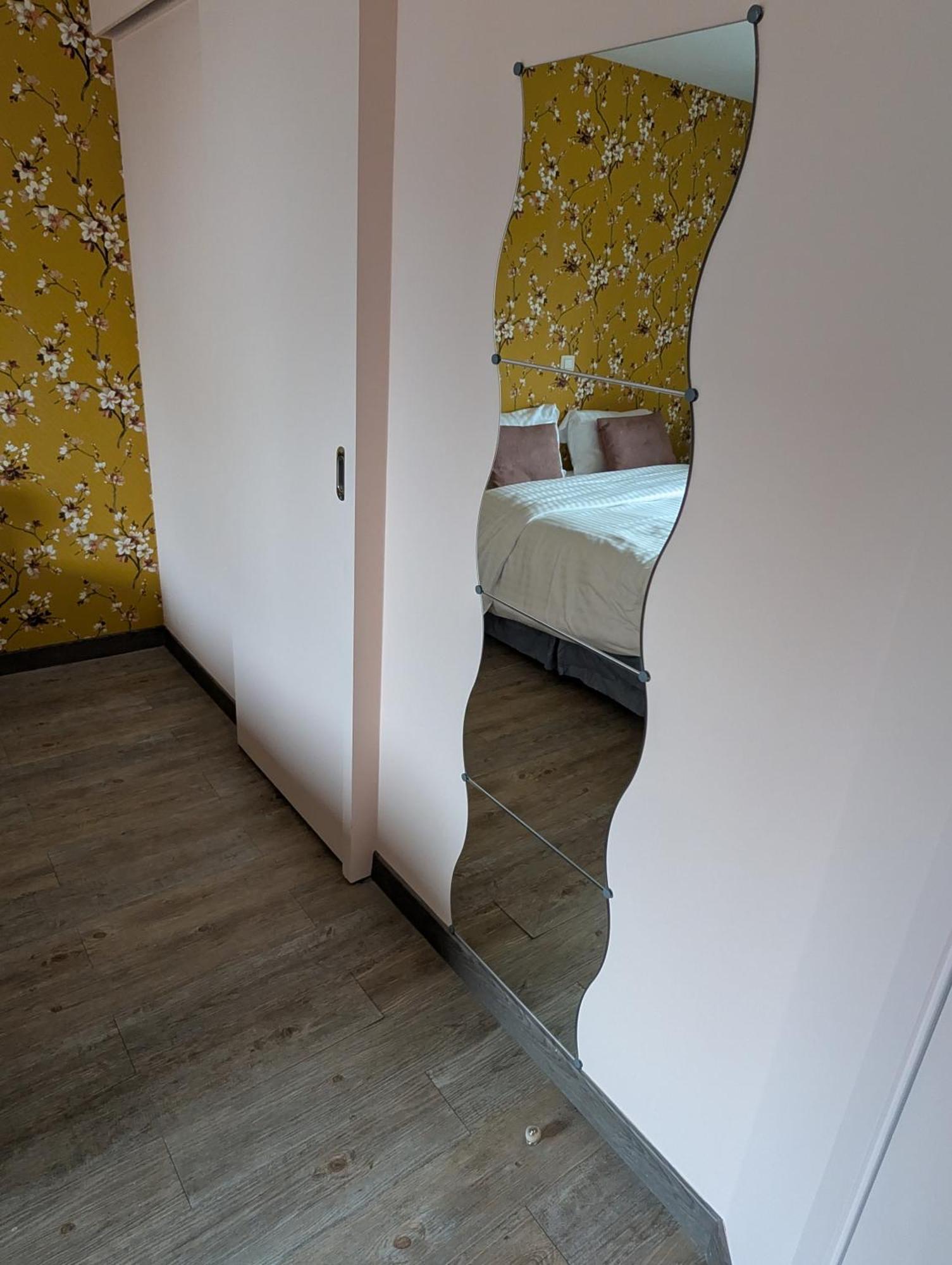 A Fleur De Couette Hotel Auvelais Kültér fotó