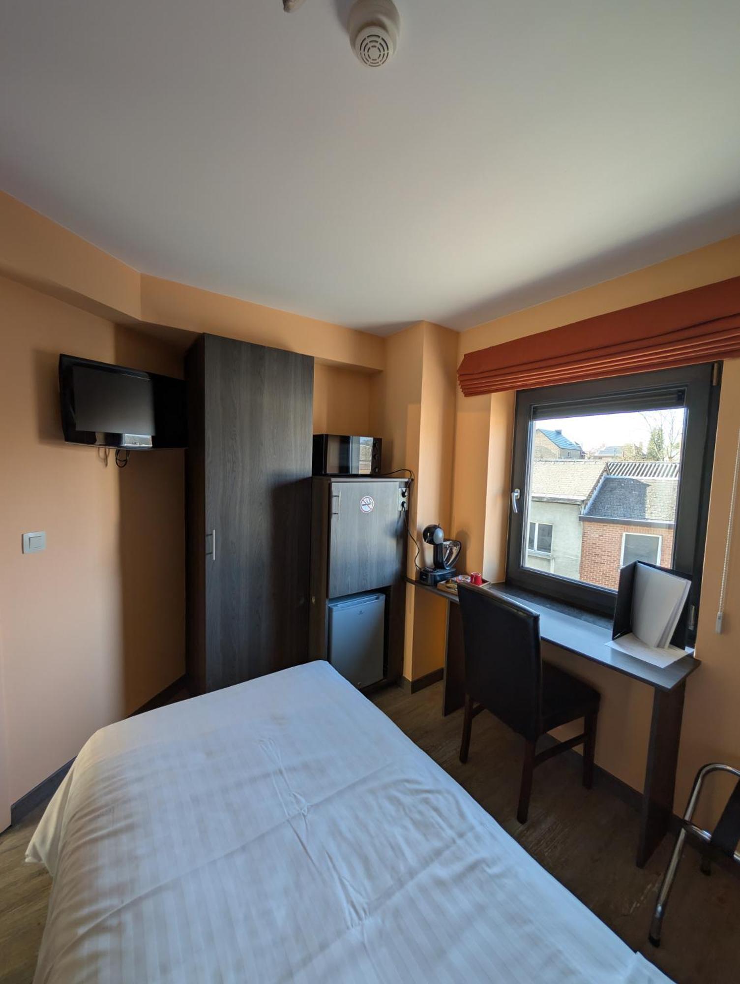 A Fleur De Couette Hotel Auvelais Kültér fotó